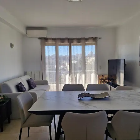 Apartman Large 3-bedroom Port Vauban Antibes
