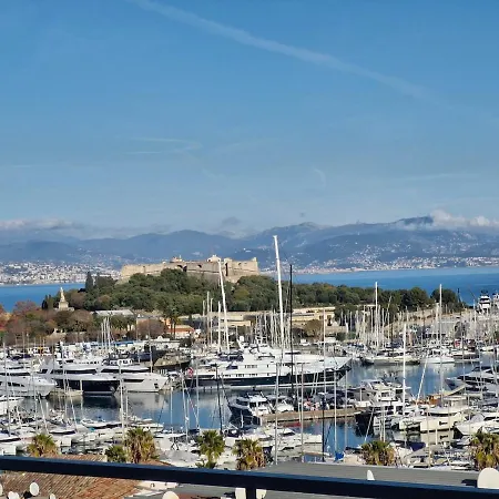 Apartmán Large 3-bedroom Port Vauban Antibes