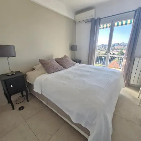 Apartment Large 3-bedroom Port Vauban Antibes