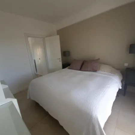 Apartman Large 3-bedroom Port Vauban Antibes