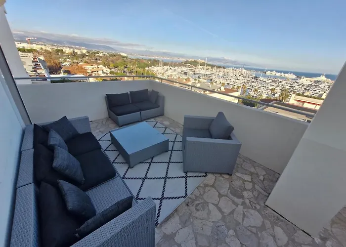 شقة Large 3-bedroom Port Vauban أنتيب