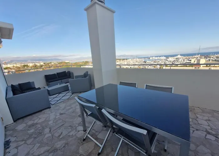 Large 3-bedroom Port Vauban أنتيب