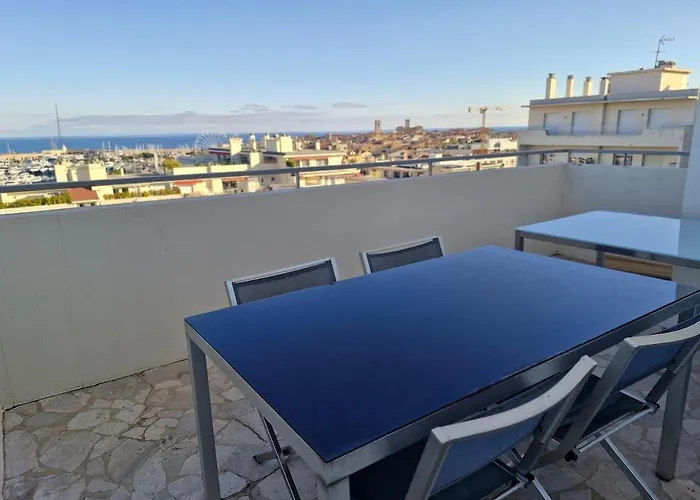 Large 3-bedroom Port Vauban أنتيب